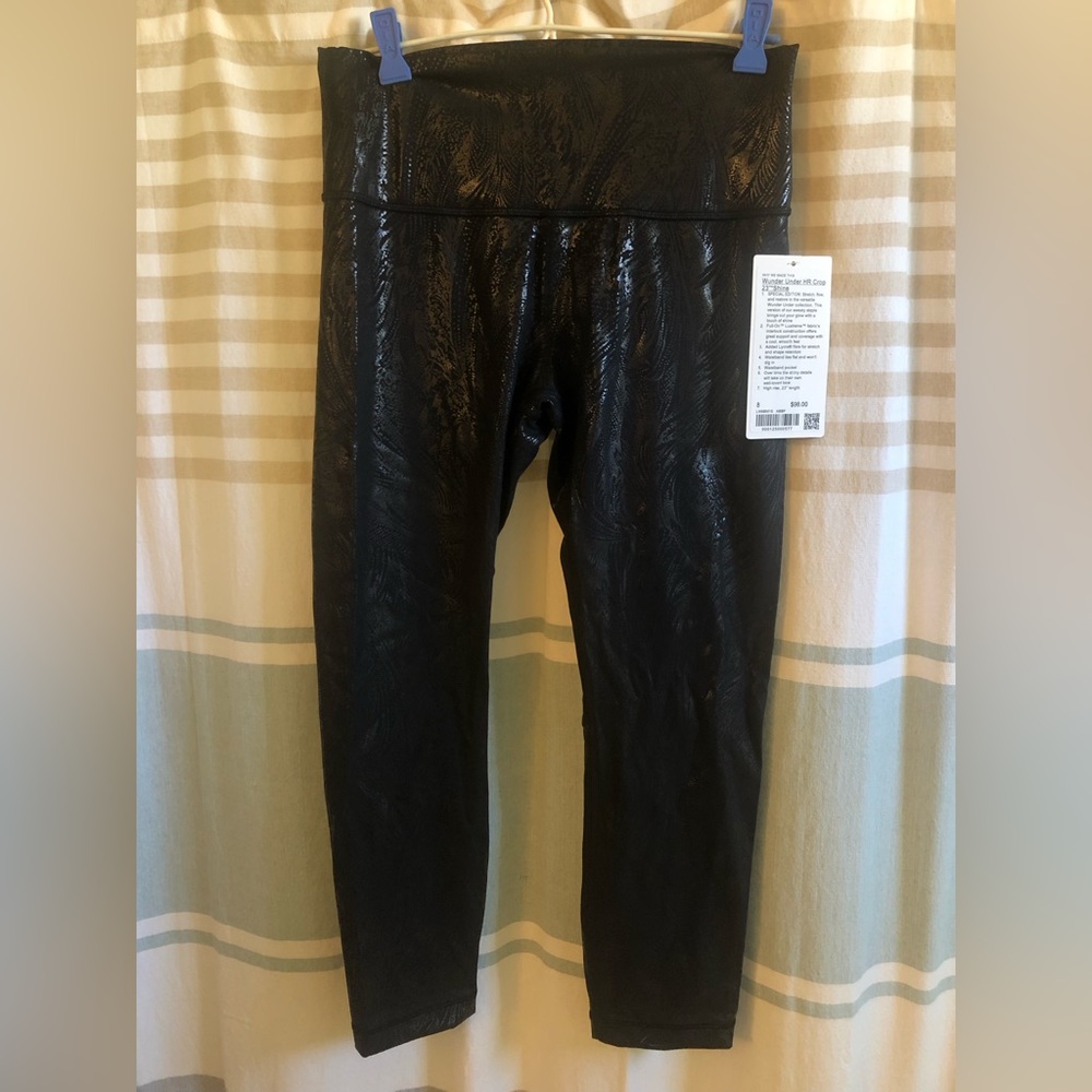 Size 8 Lululemon Wunder under HR crop 23” shine *NEW WITH TAGS*